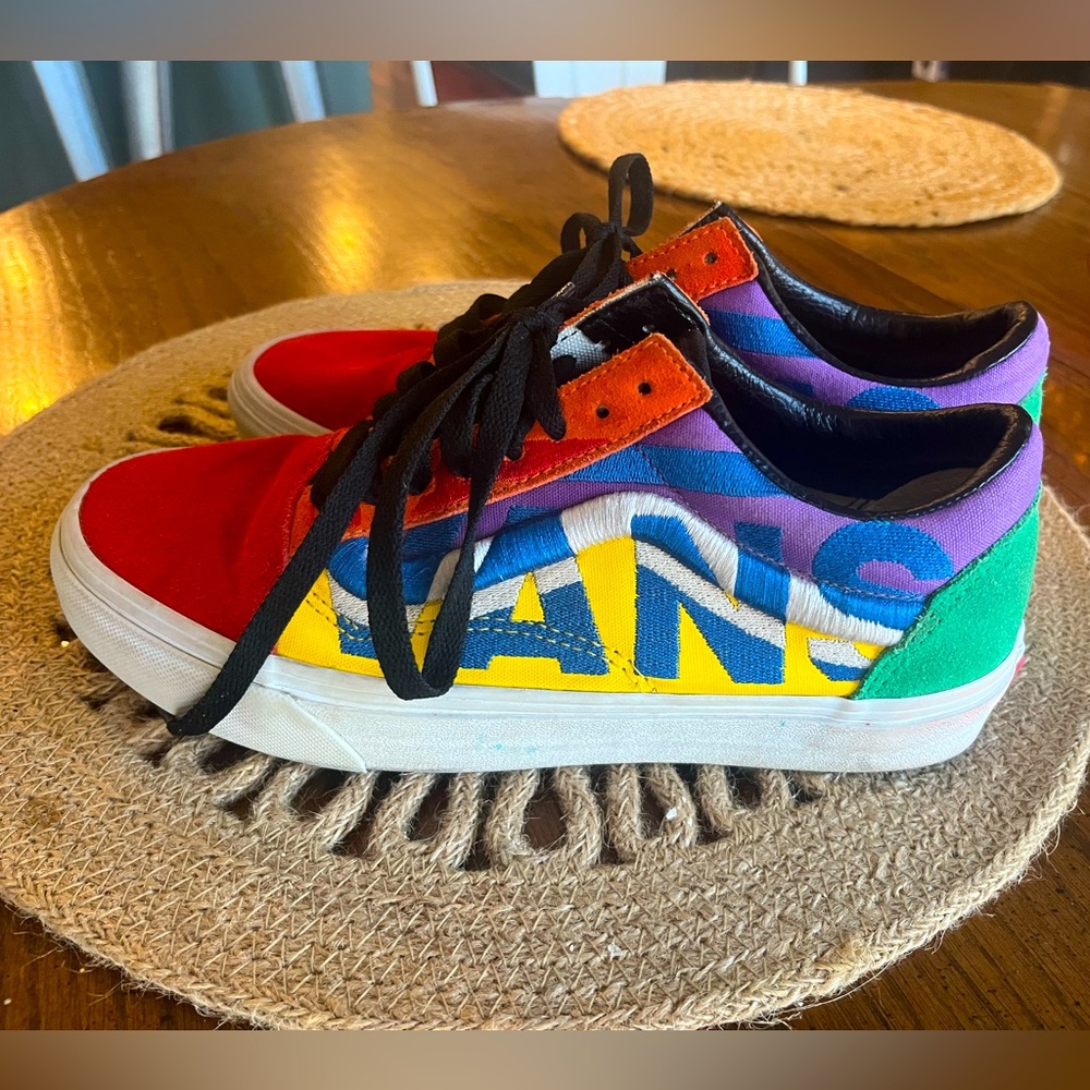 VANS Old Skool UNISEX | Primary Colorblock Embroidered Sneakers M7.5/W9